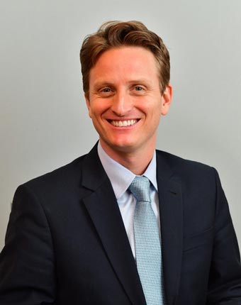 ダニエル・コルバー公使の写真